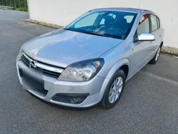 Grau Gebraucht 2006 Opel Astra Limousine | 2.100 € (Fairer Preis)