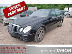 Obsidianschwarz metalliclack Gebraucht 2006 Mercedes E220 Avantgarde Kombi | 1.585 € (Fairer Preis)