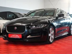 Schwarz Gebraucht 2016 Jaguar XE R-Sport Limousine | 7.450 €