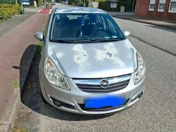 Silber Gebraucht 2006 Opel Corsa Limousine | 2.000 € (Guter Preis)