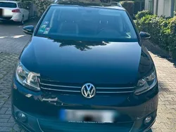 Schwarz Gebraucht 2013 VW Touran Life Van / Kleinbus | 10.500 € (Fairer Preis)