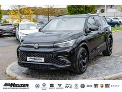 Grenadillschwarz metallic Gebraucht 2025 VW Tiguan R-line SUV | 47.975 € (Teuer)
