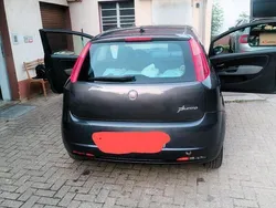 Grau Gebraucht 2009 Fiat Punto Kleinwagen | 1.600 €