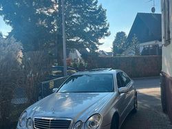 Silber Gebraucht 2004 Mercedes E320 Limousine | 2.000 € (Superpreis)