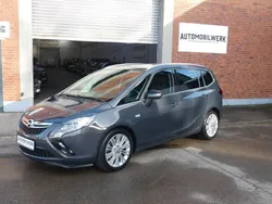 Grau Gebraucht 2014 Opel Zafira Tourer Innovation Van / Kleinbus | 12.399 € (Etwas zu teuer)