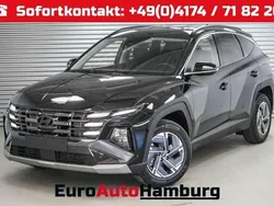Phantom black metallic (a2b) Neu 2025 Hyundai Tucson Essential SUV | 31.090 € (Superpreis)
