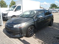 Grau Gebraucht 2014 Citroën C4 SELECTION Limousine | 4.160 € (Guter Preis)