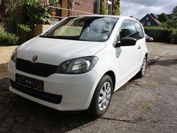 Weiß Gebraucht 2015 Skoda Citigo Active Kleinwagen | 5.950 € (Guter Preis)