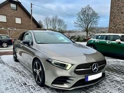 Grau Gebraucht 2020 Mercedes A200 AMG line Limousine | 22.000 € (Fairer Preis)