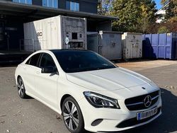 Weiß Gebraucht 2017 Mercedes CLA180 Night Limousine | 22.500 € (Teuer)