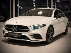 Weiß Gebraucht 2020 Mercedes A180 AMG Limousine | 23.790 € (Fairer Preis)