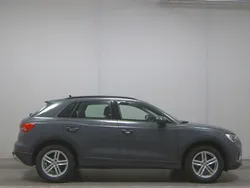 Grau Gebraucht 2021 Audi Q3 Advanced SUV | 22.680 € (Guter Preis)