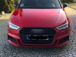 Rot Gebraucht 2019 Audi A3 Sportback S-Line Kombi | 24.100 € (Etwas zu teuer)