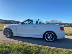 Weiß Gebraucht 2009 BMW 123 Cabriolet M Sport Cabrio | 7.400 € (Fairer Preis)