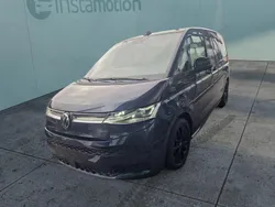 Blau Gebraucht 2022 VW T7 Van | 56.299 € (Teuer)