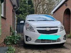 Weiß Gebraucht 2010 Chevrolet Spark Kleinwagen | 2.300 € (Fairer Preis)
