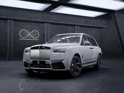 Grau Neu 2025 Rolls Royce Cullinan SUV | 648.550 € (Etwas zu teuer)