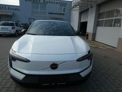 Weiß Gebraucht 2024 Volvo EX30 Performance SUV | 38.000 € (Etwas zu teuer)