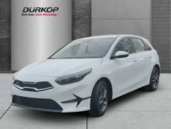 (wd) casa white s Neu 2025 Kia Ceed Spirit Kleinwagen | 26.990 € (Fairer Preis)