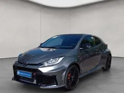 Silber Neu 2025 Toyota Yaris Limousine | 52.950 € (Fairer Preis)