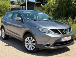 Grau Gebraucht 2014 Nissan Qashqai Acenta SUV | 8.999 € (Etwas zu teuer)
