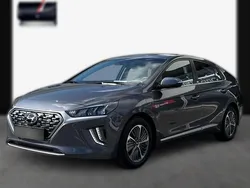 Grau Gebraucht 2020 Hyundai Ioniq Style Limousine | 20.010 € (Fairer Preis)