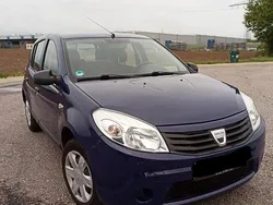Blau Gebraucht 2009 Dacia Sandero Kleinwagen | 1.890 € (Fairer Preis)