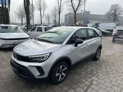 Lackierung aluminiumgrau/meta Gebraucht 2024 Opel Crossland SUV | 16.975 € (Superpreis)