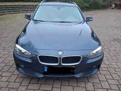 Blau Gebraucht 2014 BMW 320 Kombi | 8.999 € (Guter Preis)