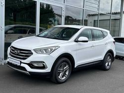 Creamy white (weiss) Gebraucht 2016 Hyundai Santa Fe Trend SUV | 13.880 € (Fairer Preis)