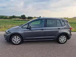 Grau Gebraucht 2018 VW Golf Sportsvan IQ Drive Van / Kleinbus | 10.800 € (Guter Preis)