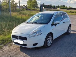 Weiß Gebraucht 2011 Fiat Punto Kleinwagen | 899 €