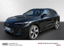 Mythosschwarz metallic Gebraucht 2025 Audi Q5 Ambiente SUV | 70.999 € (Fairer Preis)