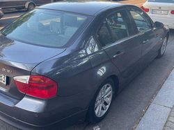 Grau Gebraucht 2008 BMW 318 Limousine | 4.300 € (Guter Preis)