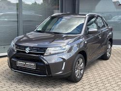 Grau Neu 2025 Suzuki Vitara Comfort SUV | 27.590 € (Fairer Preis)