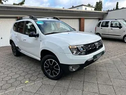 Weiß Gebraucht 2016 Dacia Duster Celebration SUV | 6.450 € (Superpreis)