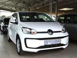 Weiß Gebraucht 2021 VW up! Kleinwagen | 12.990 € (Etwas zu teuer)