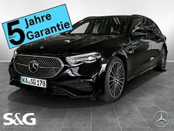 Metalliclack obsidianschwarz Gebraucht 2025 Mercedes E220 Night Kombi | 77.999 €