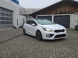 Weiß Gebraucht 2014 Kia Ceed GT GT-Track Limousine | 12.000 € (Etwas zu teuer)