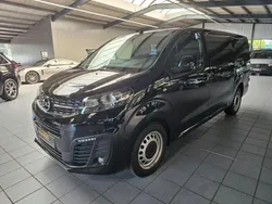 Diamant schwarz/karbon schwarz (metallic) Gebraucht 2021 Opel Vivaro Van | 27.900 € (Teuer)