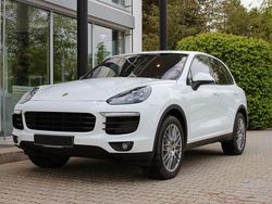 Weiß Gebraucht 2016 Porsche Cayenne S SUV | 29.900 €