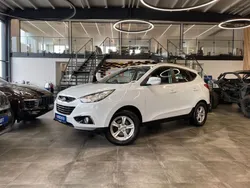Weiß Gebraucht 2010 Hyundai ix35 Style SUV | 9.999 € (Fairer Preis)