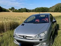 Silber Gebraucht 2005 Peugeot 206 CC Cabrio | 2.900 € (Etwas zu teuer)