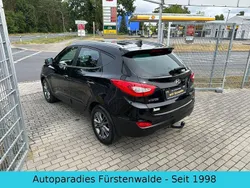 Schwarz Gebraucht 2015 Hyundai ix35 Edition SUV | 12.950 € (Etwas zu teuer)
