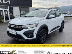 Arktisweiß Gebraucht 2025 Dacia Sandero Expression Kleinwagen | 17.750 € (Fairer Preis)