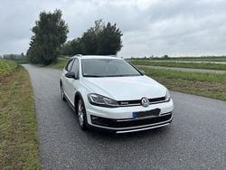 Weiß Gebraucht 2017 VW Golf Alltrack Kombi | 22.399 € (Teuer)