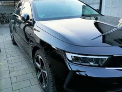 Schwarz Gebraucht 2023 Opel Astra Kombi | 18.900 € (Guter Preis)
