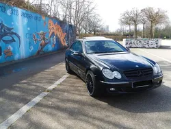 Schwarz Gebraucht 2009 Mercedes CLK220 Avantgarde Coupé | 2.999 € (Etwas zu teuer)