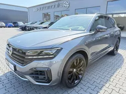 Grau Gebraucht 2019 VW Touareg R-line SUV | 54.990 € (Fairer Preis)