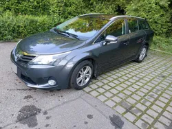 Grau Gebraucht 2012 Toyota Avensis Limousine | 6.650 €